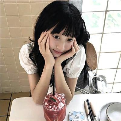 背带短裤丧尸来袭